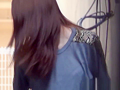Hot japanese babe pisses in public alley