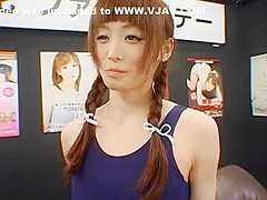 Hottest Japanese model Fuka Nanasaki in Amazing Handjobs, JAV clip