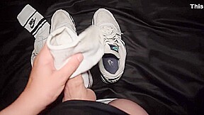 I Masturbate And Cum On My Sneakers And Socks