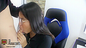 I Reached A Very Hot Deal With My Boss - Porn In Spanish
