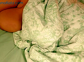 In Bed I Wait for You - RealAnnaKatz