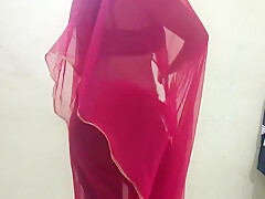 Indian Bhabhi Ghar Me Akele Boor Ho Rehi Thi Tabhi Dance Karna Kr De - Su Ru