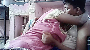 Indian House Wife Hot Big Boobs Show And Pressing