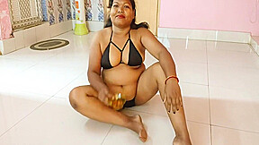 Indian Housewife Sexy Show 30