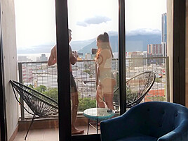 Invite A Novia De Mi Amigo A Tomar Un Cafe Despues De