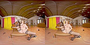 Jamie French in Pickup Notes Shemale VR Porn Video - VRBTrans