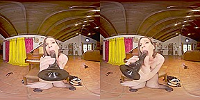 Jamie French in Pickup Notes Shemale VR Porn Video - VRBTrans