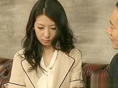 Japanese hottie gives a head job and gets anal fucking