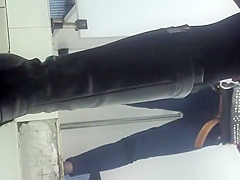 Japanese teen 18+ caught pissing