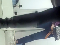 Japanese teen 18+ caught pissing