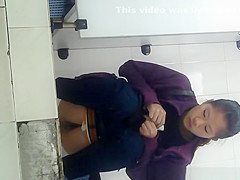 Japanese teen 18+ caught pissing