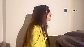 Je le fais jouir avec ma bouche et mes pieds