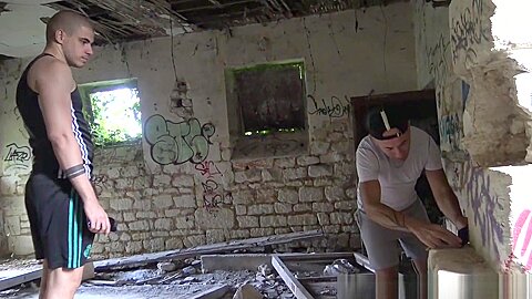 Jess fucked barebakc by John Strap outdoor cruising - PrivateClubBigCock