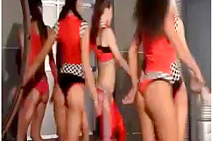 Juicy Shemale Dick vs Hot GoGo Dancers