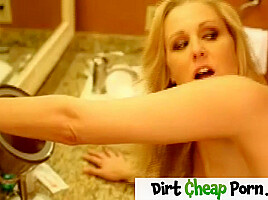 Julia Ann & Rocco Reed - DdirtCheapPorn