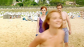 Juliette Lemonnier - Topless on the beach, public - Hotel De La Plage(2014)