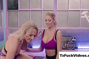 Kayleigh Coxx And Kenzie Taylor - Swallows Tranny Huge Shedic