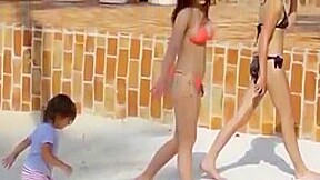 Kendall & Kylie Jenner Fap Challenge! college girl! BIKINI! WANK!