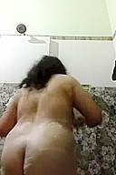 Kerala Aunty Kuli Scene - Bathing Selfie Video