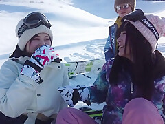 Kfne-078 Big Gangbang With Amateur Girls On The Slope