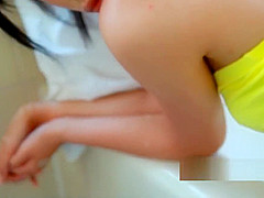 Kotora Mafune Appears In Her Debut Movie Teasing Hiding