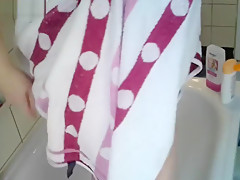 Kurzes Baden ** Dicke Titten **