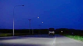 La petite salope et les routiers