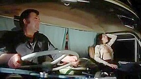 La petite salope et les routiers