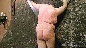 Lady Jenny - A Painful Back Whipping 3-1