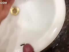 Latina Abuela Milf Fucked In The Bathroom During Time Of Th