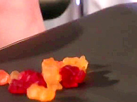 Leya Falcon shows puts candy inside her ass