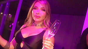 Linda S In Mulheres Dando Pro Garcom