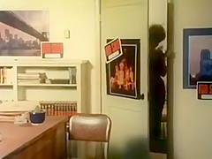 Lisa Deleeuw takes Ron to the wall