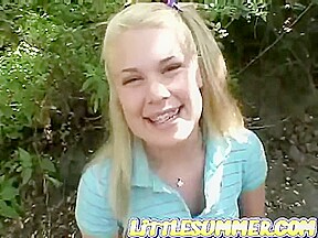 Little Summer Get Horny and Outdoor Fingering