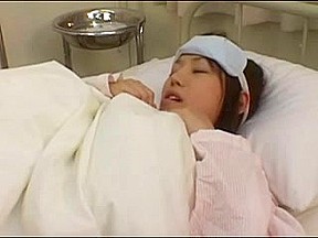 MAKIHARA Norika on the bed