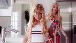 MILF Serene Siren teach her babysitter Kenzie Reeves and pounds her pussy