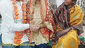 Maa Ke Samne Souteela Baap Ne Beti Ko Chud Diya With Hindi Audio