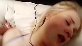 Mann fickt Studentin mit grobem Schwanz