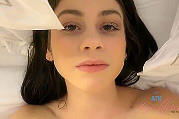 Marley Brinx - 02