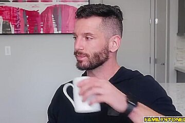 Mike Mancin, Mike Mancini And Summer Brooks In Feeds Mouth