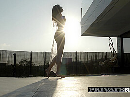 Milena Ray, Glamourous Babe