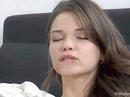 Miranda masturbates and orgasms with sexy toy - WeAreHairy