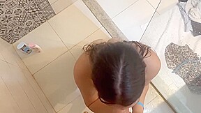 Mitbewohner Uberrascht Mich In Der Dusche Und Fickt Mich Hart Bis Ich Deepthroate