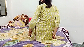 Mosi Ki Ladki Ko Choda Chaye Pi Kar