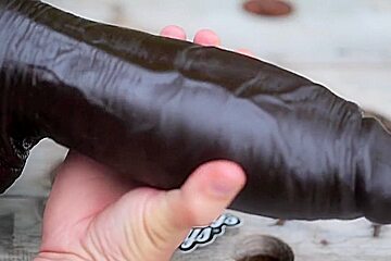 Mr Hankeys Toys Atlas Review: Bow Down To This God Of A Dildo