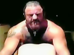 Muscle Hunks Fuck Bareback
