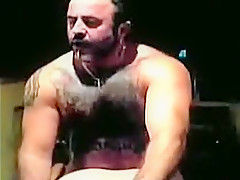 Muscle Hunks Fuck Bareback