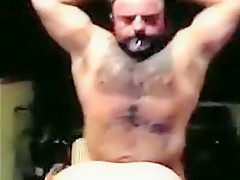 Muscle Hunks Fuck Bareback