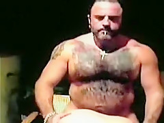 Muscle Hunks Fuck Bareback