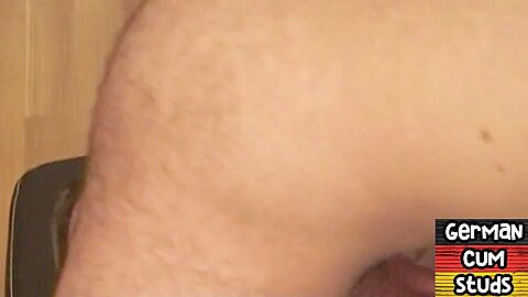 Muscled German DILF sucking and rimming sturdy masseur